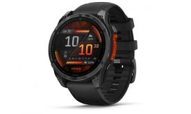 GARMIN fenix 8 okosóra szürke, fekete szilikon szíjjal 47mm (010-02904-00)